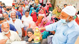 গরিবের ভরসা শুধুই উপরওয়ালা