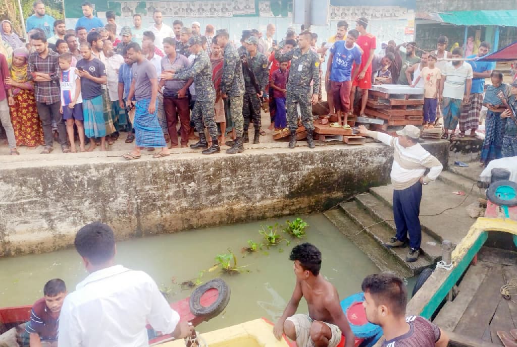 নৌভ্রমণে বিদ্যুতের তারে জড়িয়ে পানিতে পড়লেন যুবক, পরে মৃতদেহ উদ্ধার