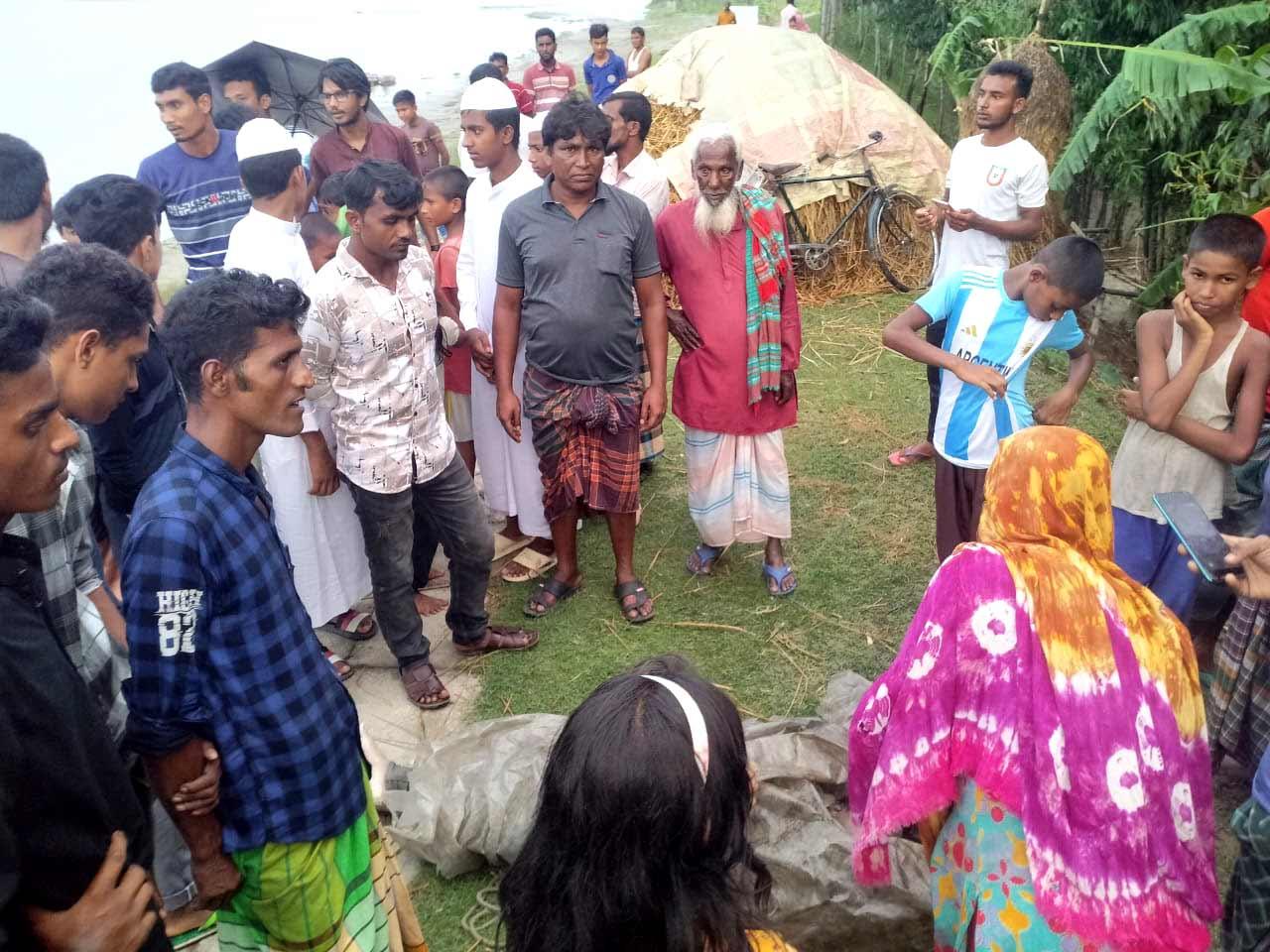 ধরলা নদীতে অজ্ঞাত কিশোরের মরদেহ উদ্ধার 