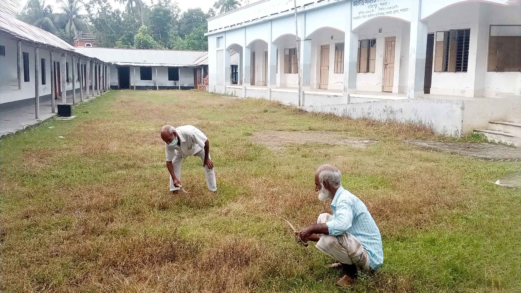 পাঠদানে প্রস্তুত পাবনার ১৮১৫টি স্কুল-কলেজ