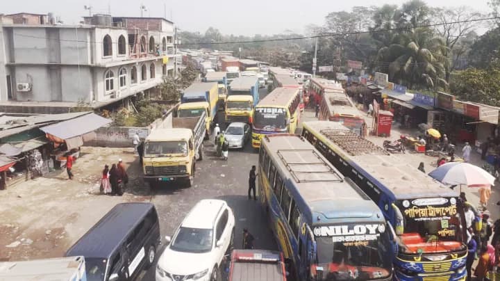 ঈদযাত্রা নির্বিঘ্ন করতে নানা তৎপরতা