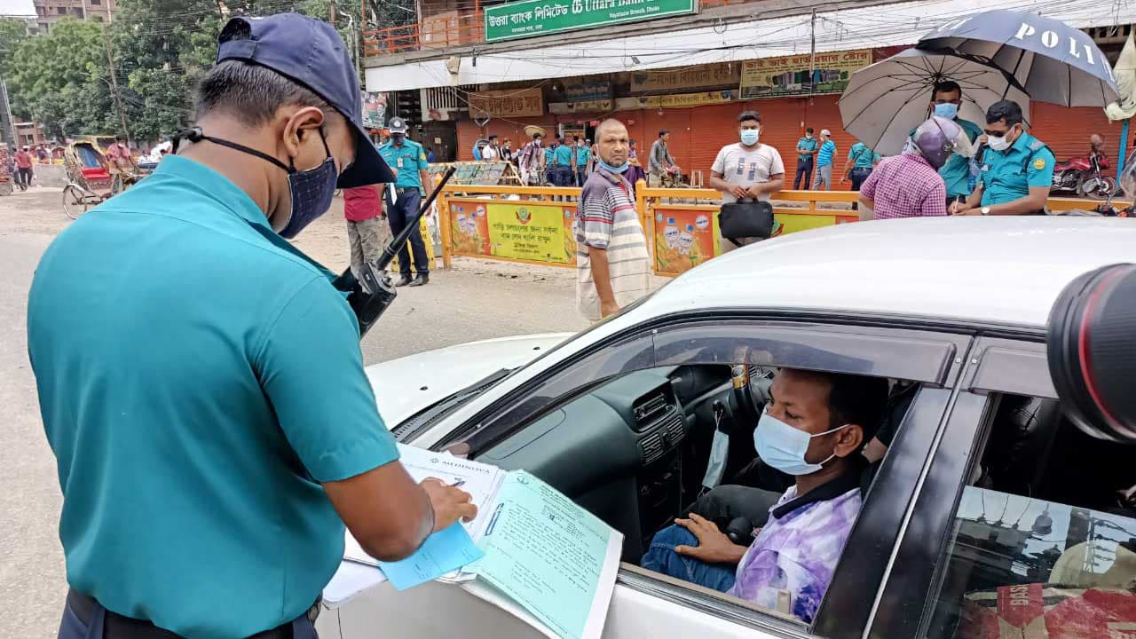 লকডাউনের অষ্টম দিনে রাজধানীতে গ্রেপ্তার ১০৭৭