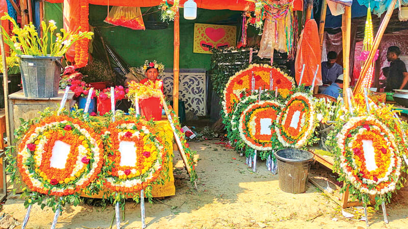 সিদ্ধিরগঞ্জে অর্ধেক ফুলও বিক্রি হয়নি