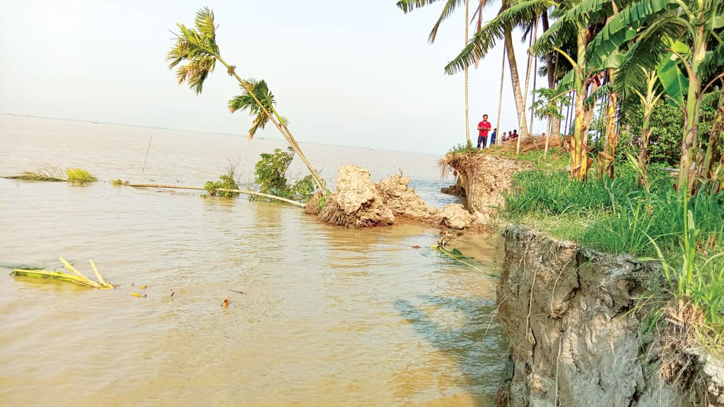 পদ্মায় বিলীন কাঞ্চনপুর ইউনিয়নের দুই-তৃতীয়াংশ