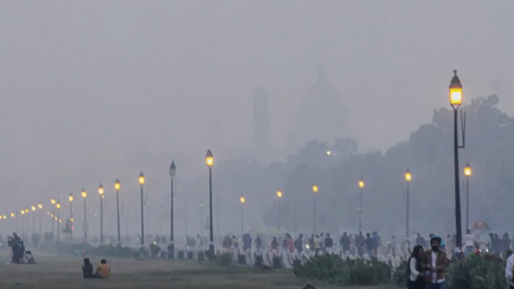 সর্বনাশা আচরণে বায়ুদূষণে নাকাল দিল্লি