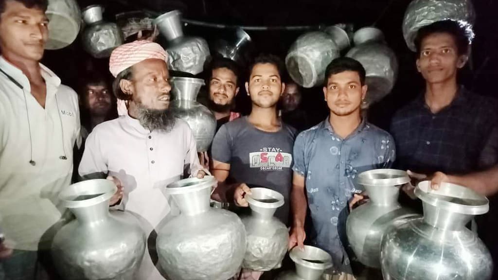 পানি নেই, কলস নিয়ে অনশন