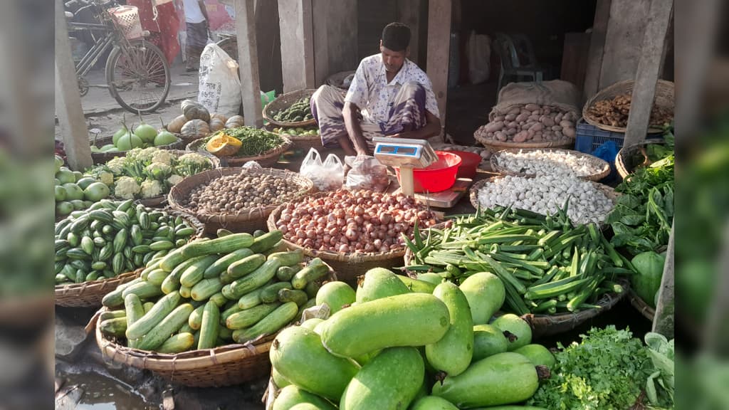 অন্যান্য জেলায় সবজি সরবরাহ করা উপজেলাটিতেই লাগামহীন দাম