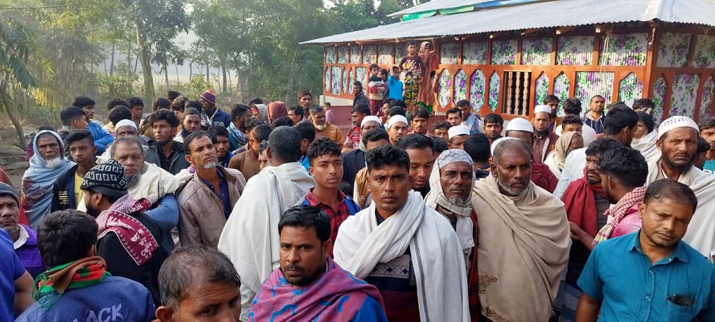 হাতিয়ায় ডুবোচরের সঙ্গে ধাক্কা লেগে নৌকাডুবি, ২ জেলের লাশ উদ্ধার