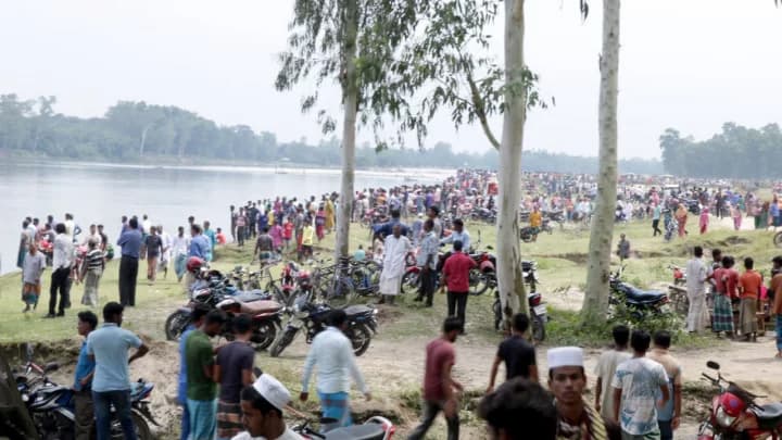 করতোয়ায় নৌকাডুবির ঘটনায় মৃতের সংখ্যা বেড়ে ৫৮