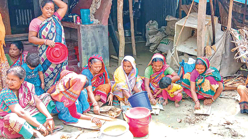 শটির পালোতে নারীর হাসি