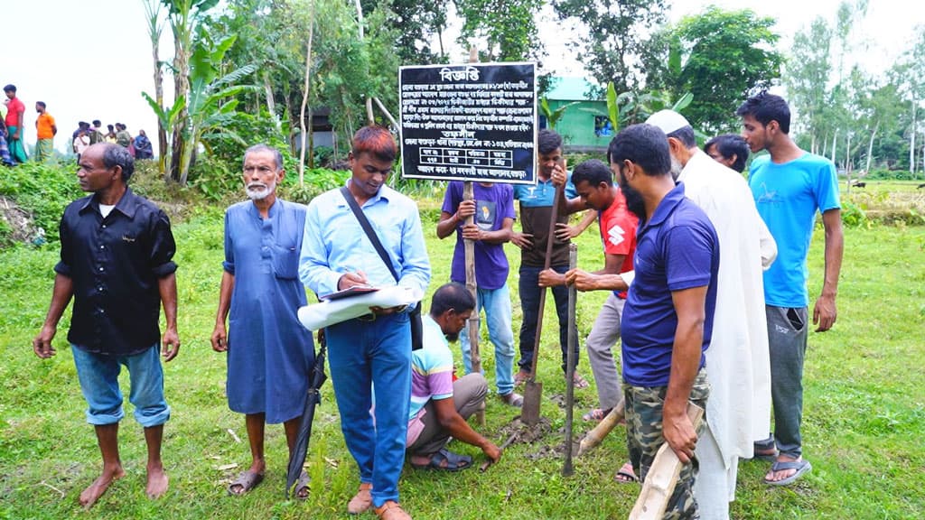 মুক্তিযুদ্ধের সময় বেদখল ৫৪ বিঘা জমি ফিরে পেলেন শিব প্রসাদ