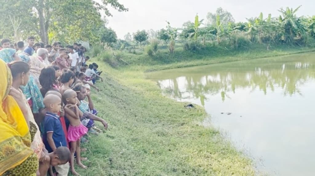 পুকুর থেকে যুবকের ভাসমান মরদেহ উদ্ধার