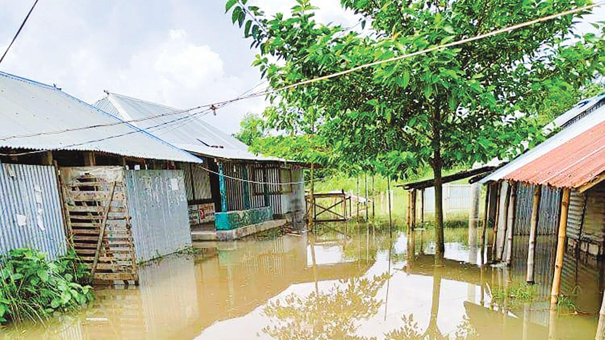 ১২ জেলায় বন্যার শঙ্কা