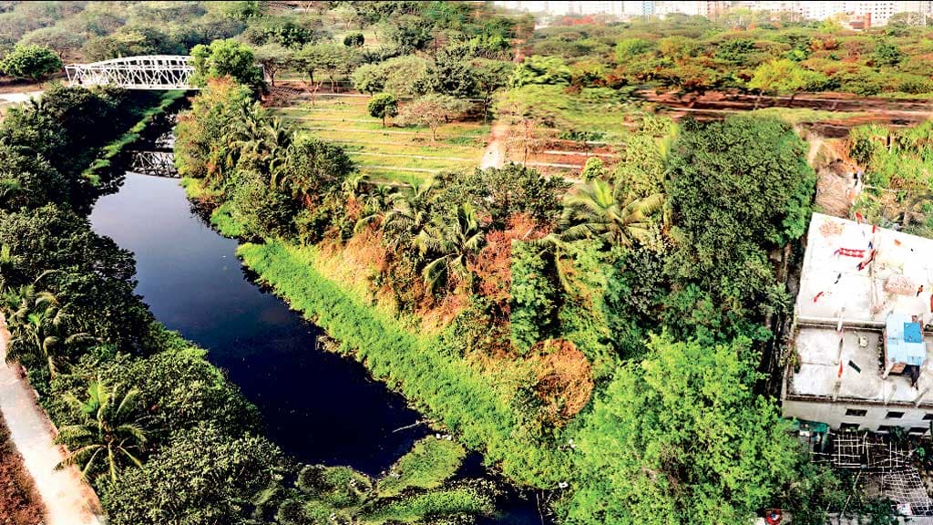 উন্নয়নের চাপে মরতে বসেছে হাইক্কার খাল