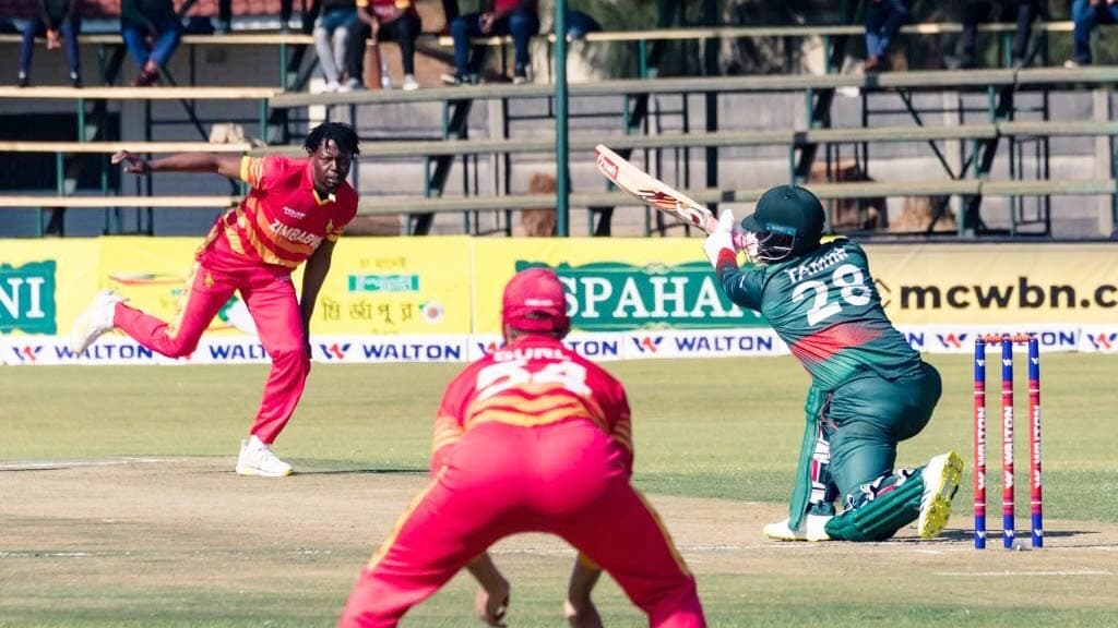 প্রথম বাংলাদেশি হিসেবে ওয়ানডেতে ৮ হাজারি ক্লাবে তামিম