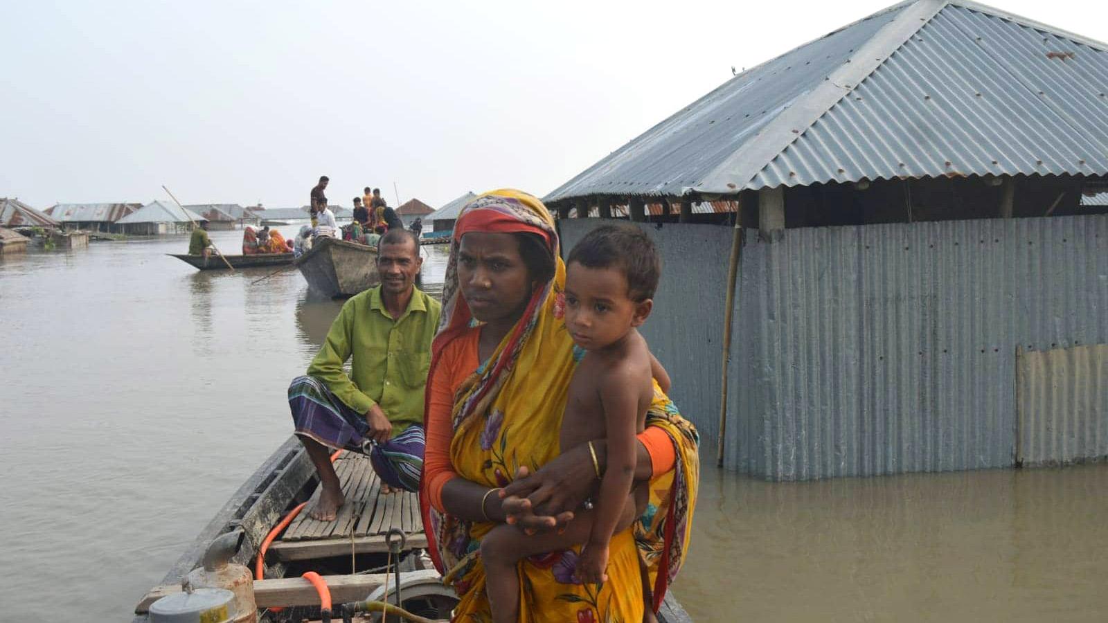 ‘বাচ্চাটারে খাওয়াইতে পারি না’