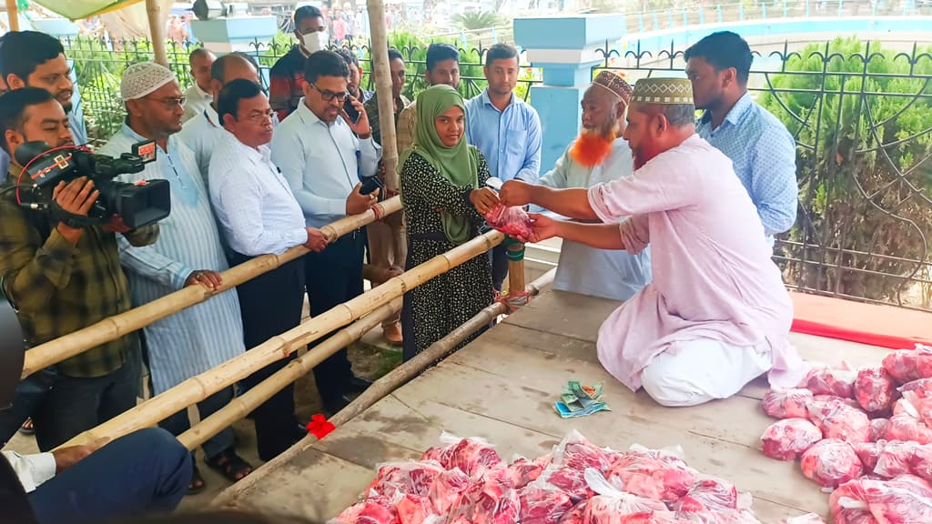 ময়মনসিংহে ৫৫০ টাকায় মিলছে গরুর মাংস