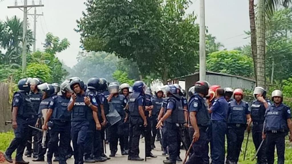 পাকুন্দিয়ায় বিএনপির ১৩৯ নেতা কর্মীর নামে পুলিশের মামলা, আটক ২৩ 