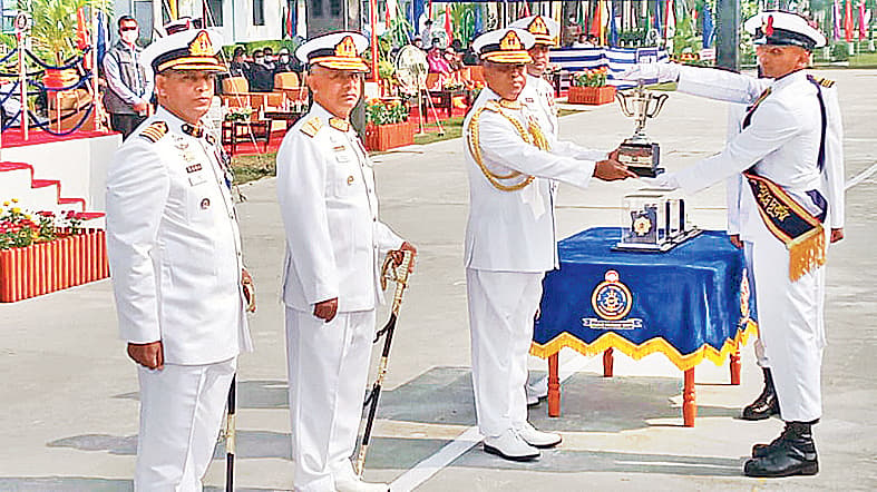 ৪৬৮ নবীন নাবিকের কুচকাওয়াজ