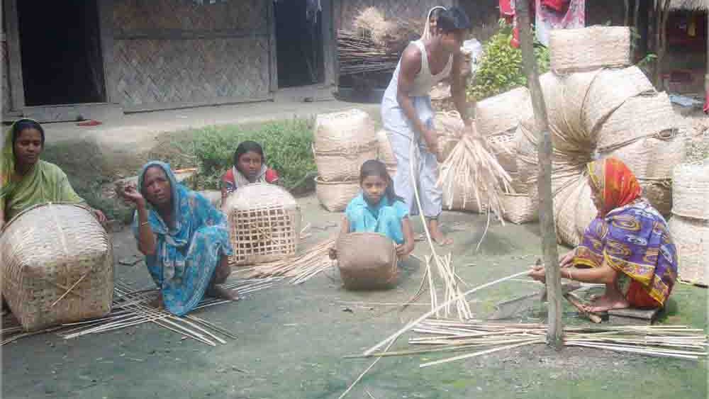 লাভ থাকে না বাঁশের সামগ্রীতে