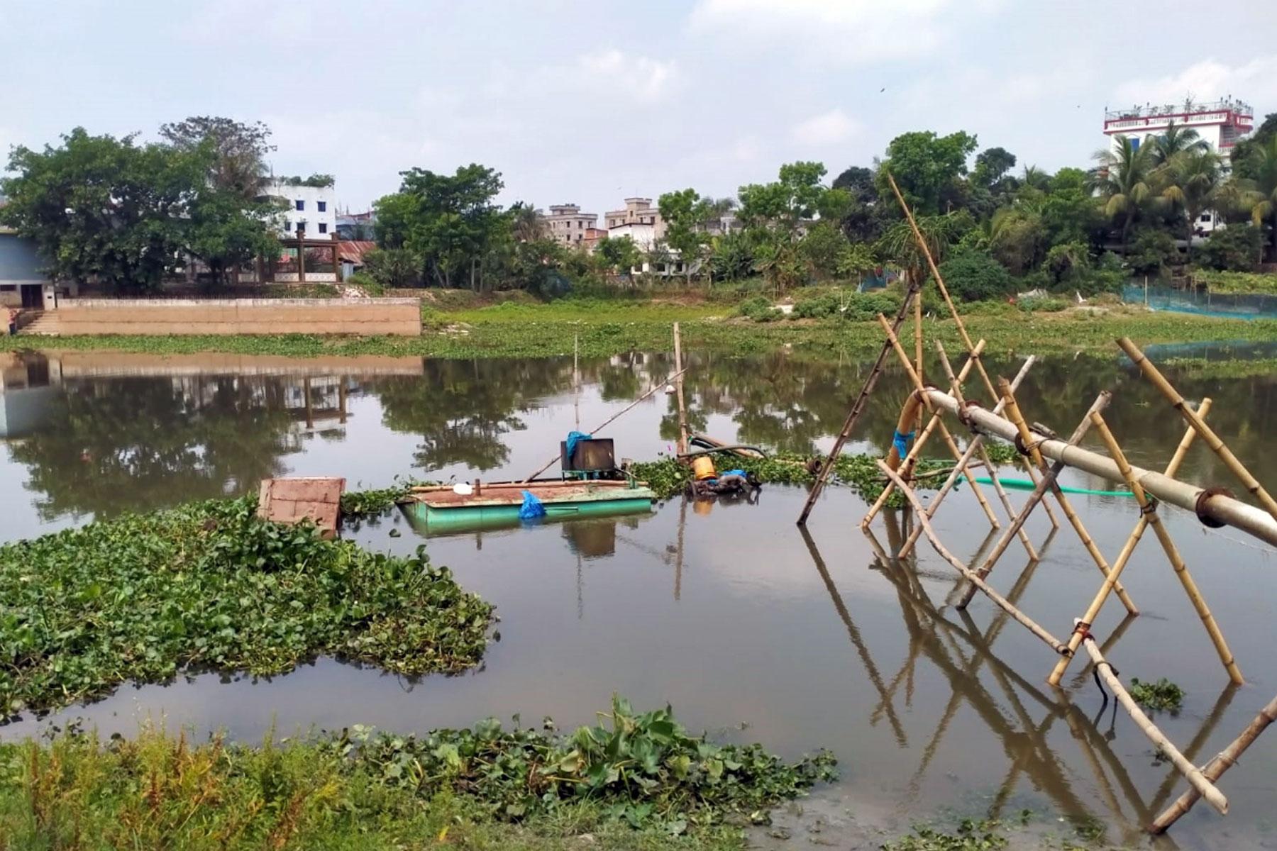 ডাকাতিয়ায় ড্রেজার ডুবে ঘুমন্ত কিশোরের মৃত্যু