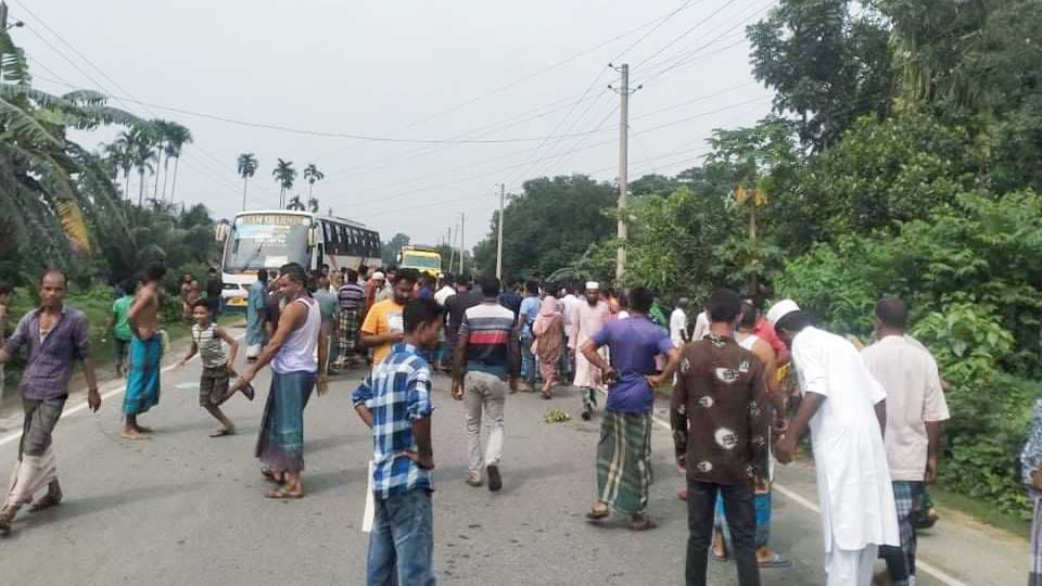 ময়মনসিংহ-নেত্রকোনা মহাসড়কে বাসের চাপায় নিহত ২