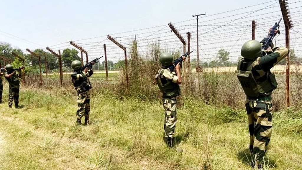 লালমনিরহাট সীমান্তে বিএসএফের গুলিতে বাংলাদেশি যুবক নিহত