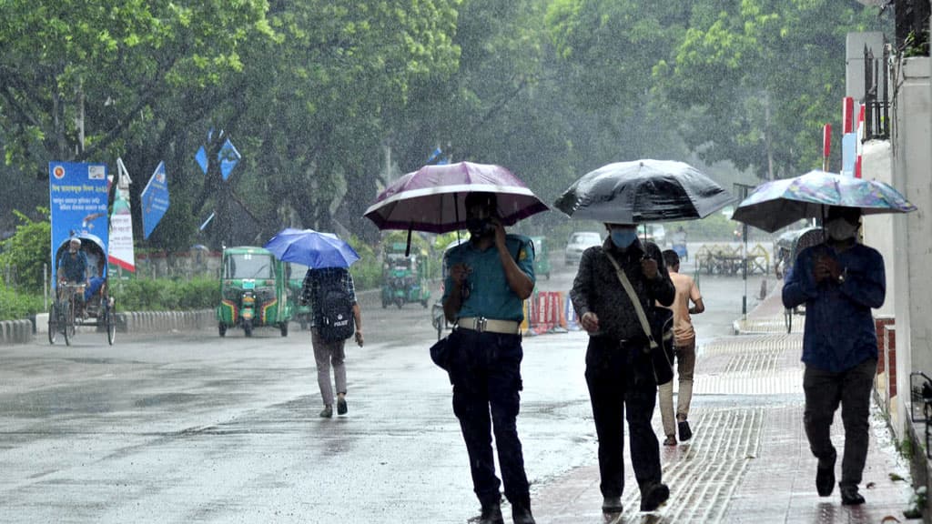 ফের লঘুচাপ, সারা দেশে বাড়বে বৃষ্টির প্রবণতা