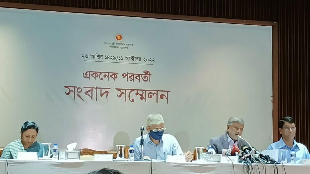 বাজারে ‘নজরদারি বাড়াতে’ বললেন প্রধানমন্ত্রী