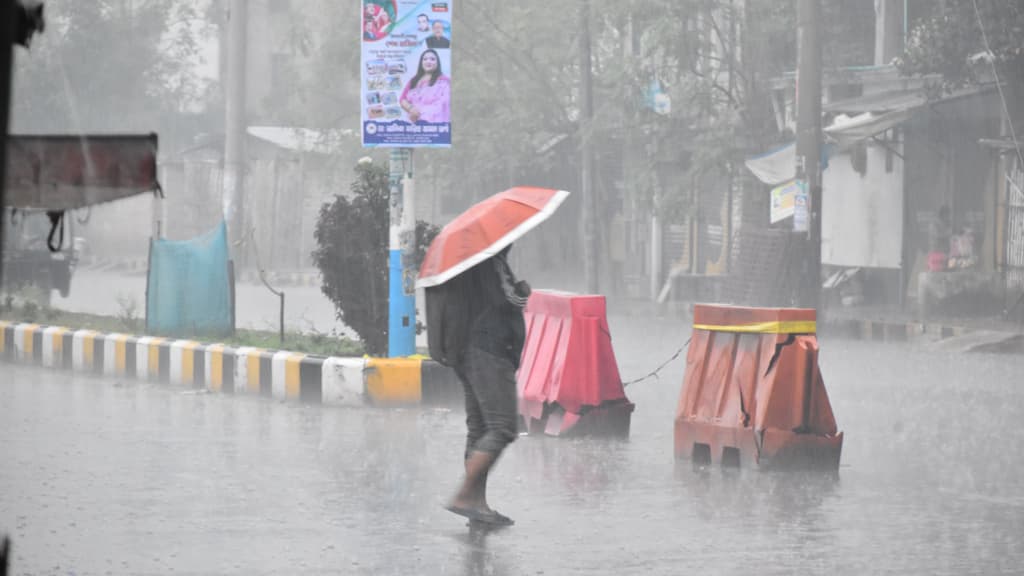 ৩ দিন বৃষ্টির আভাস, কমতে পারে তাপপ্রবাহ