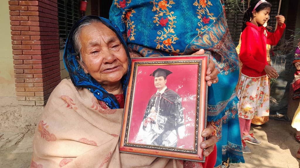 উচ্চশিক্ষার জন্য যুক্তরাষ্ট্রে গিয়ে খুন আবীরের ছবিই এখন মায়ের সম্বল