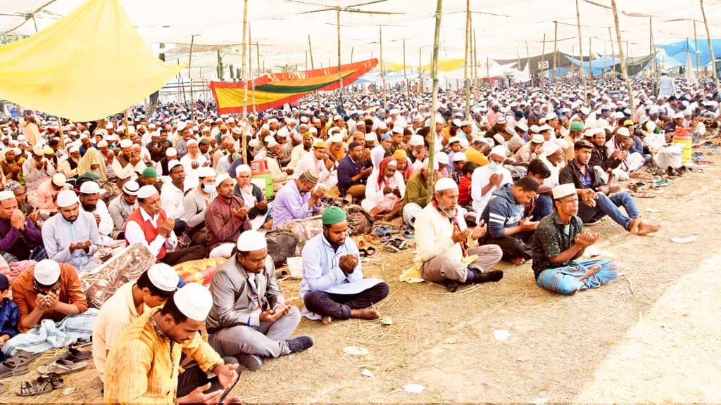 আখেরি মোনাজাতে লাখো মুসল্লির ঢল