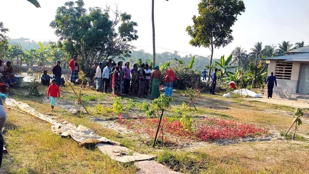 ফকিরহাটে নিখোঁজ কলেজছাত্রের অর্ধগলিত লাশ উদ্ধার