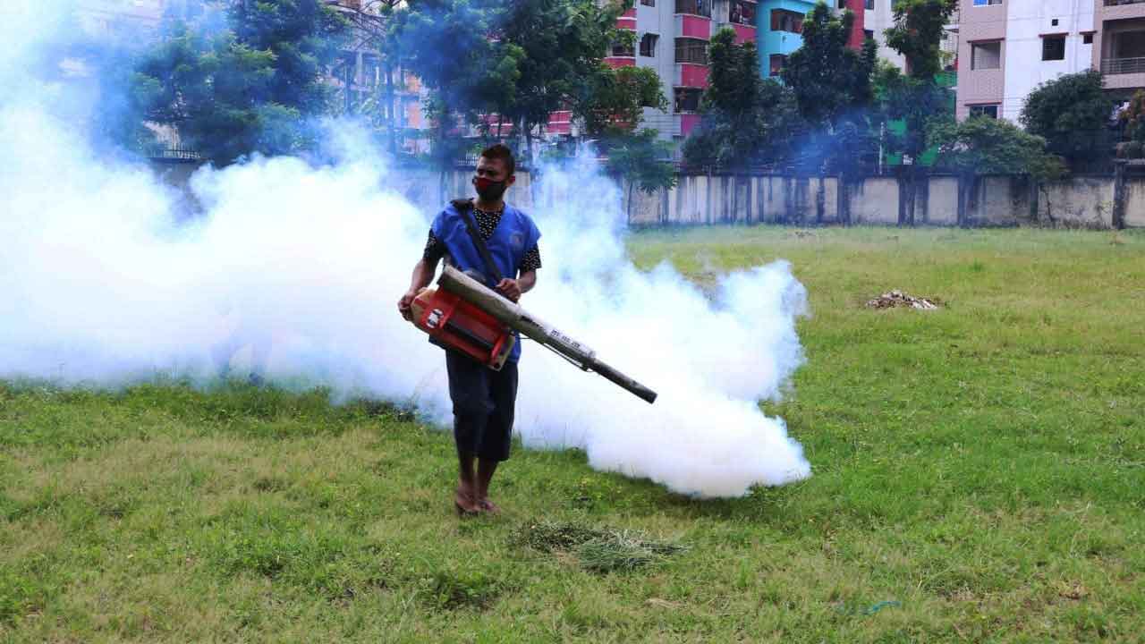 শিক্ষার জন্য সুস্থ পরিবেশ নিশ্চিত করতে মাঠে ডিএনসিসি: আতিকুল ইসলাম