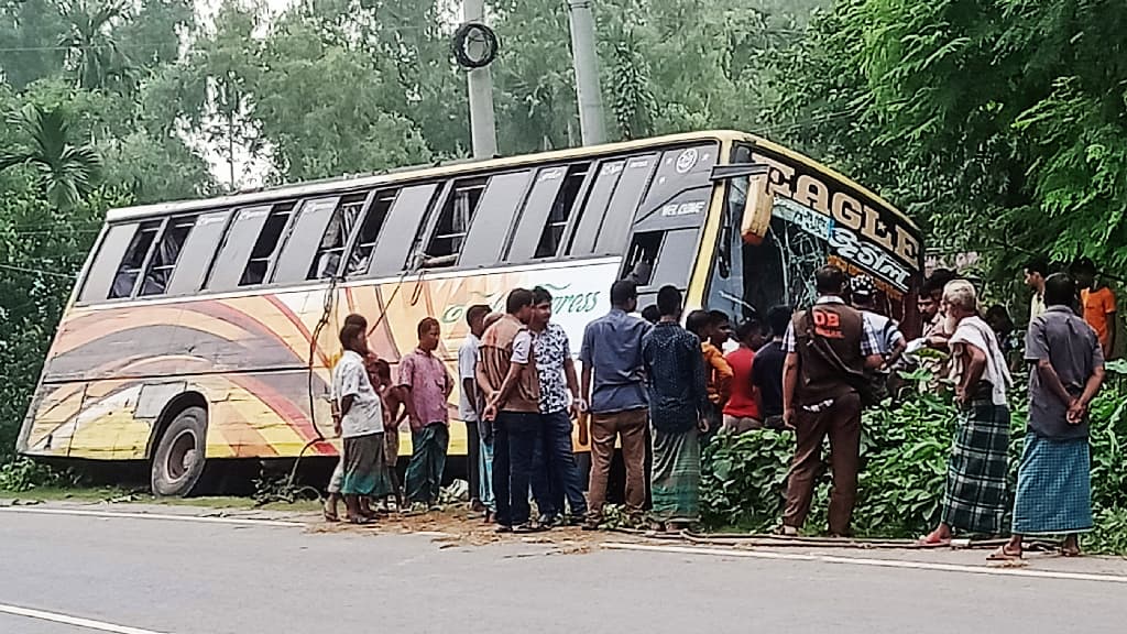 ছিনতাই হওয়া চলন্ত বাসে সংঘবদ্ধ ধর্ষণের আলামত মিলেছে