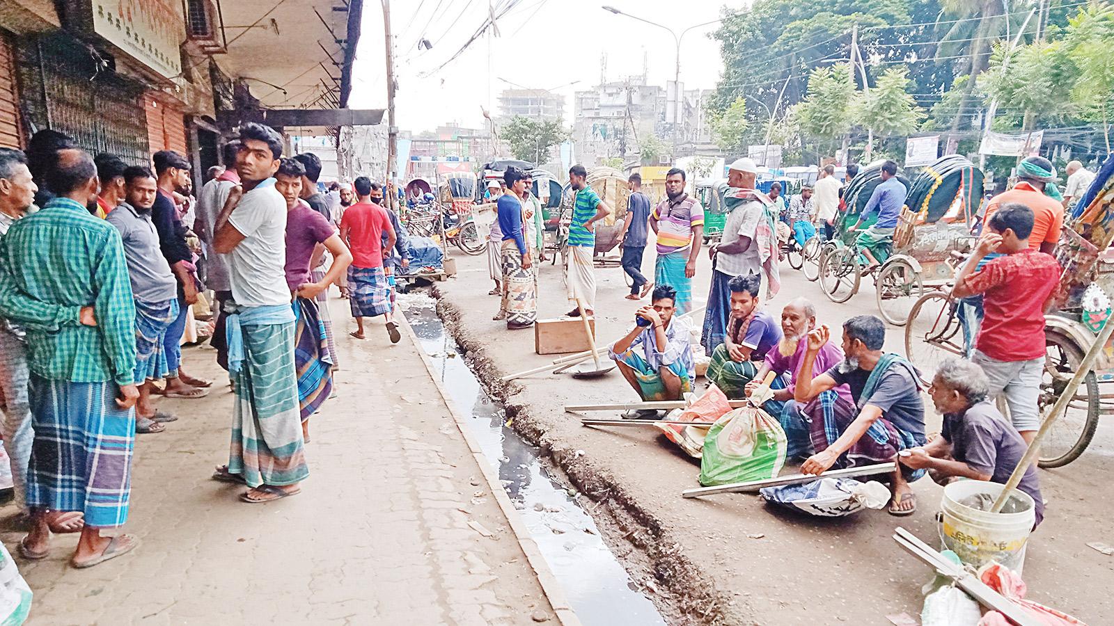 নিজেকে বেচতে পারছেন না আলী