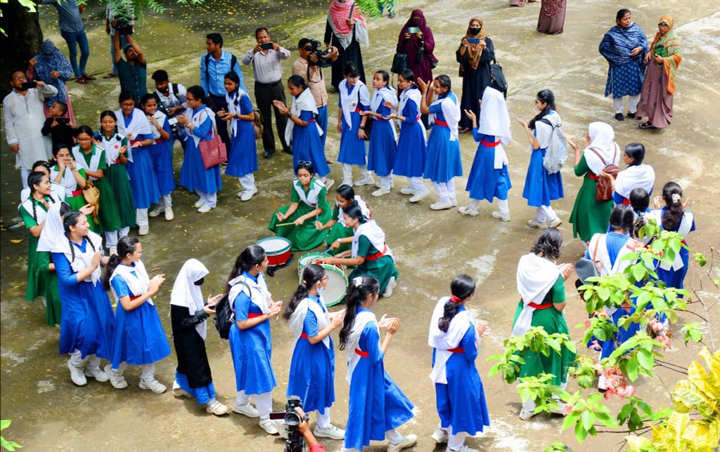 চট্টগ্রামে পাসের হার ও জিপিএ–উভয়ই কম 