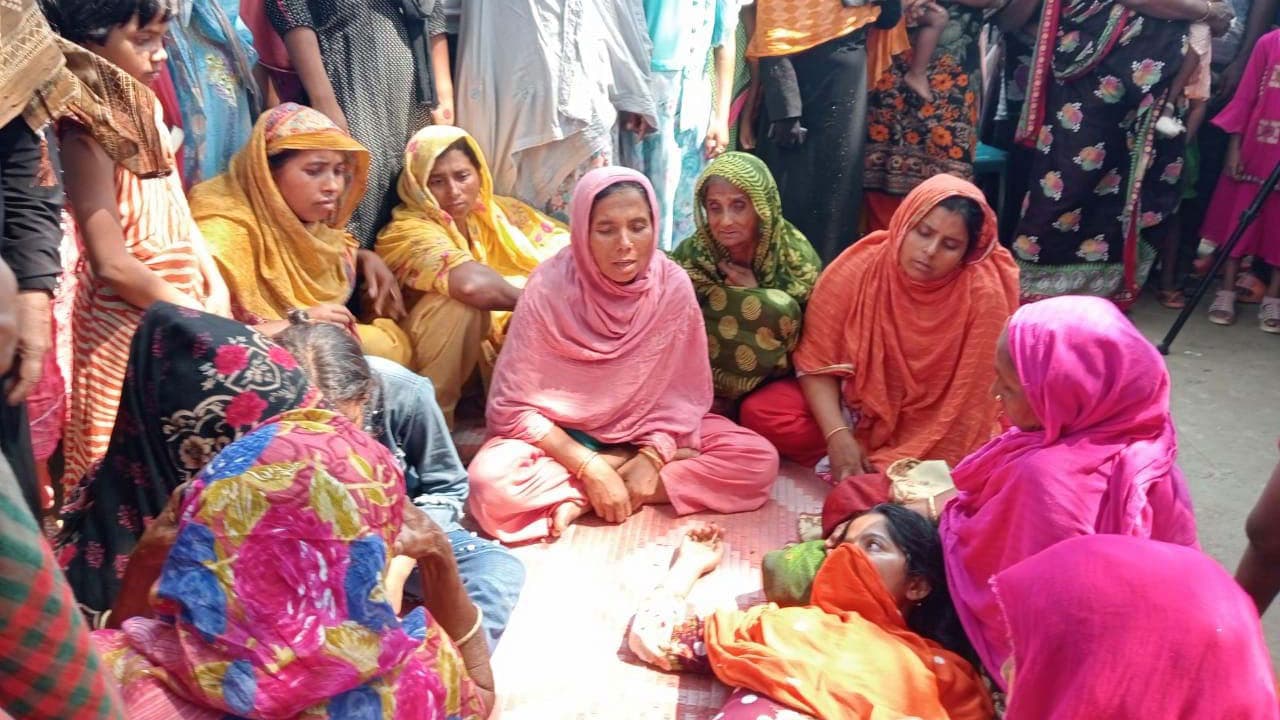 গোপালগঞ্জে ট্রাকের সঙ্গে সংঘর্ষে প্রাণ গেল মোটরসাইকেল আরোহী ৩ বন্ধুর