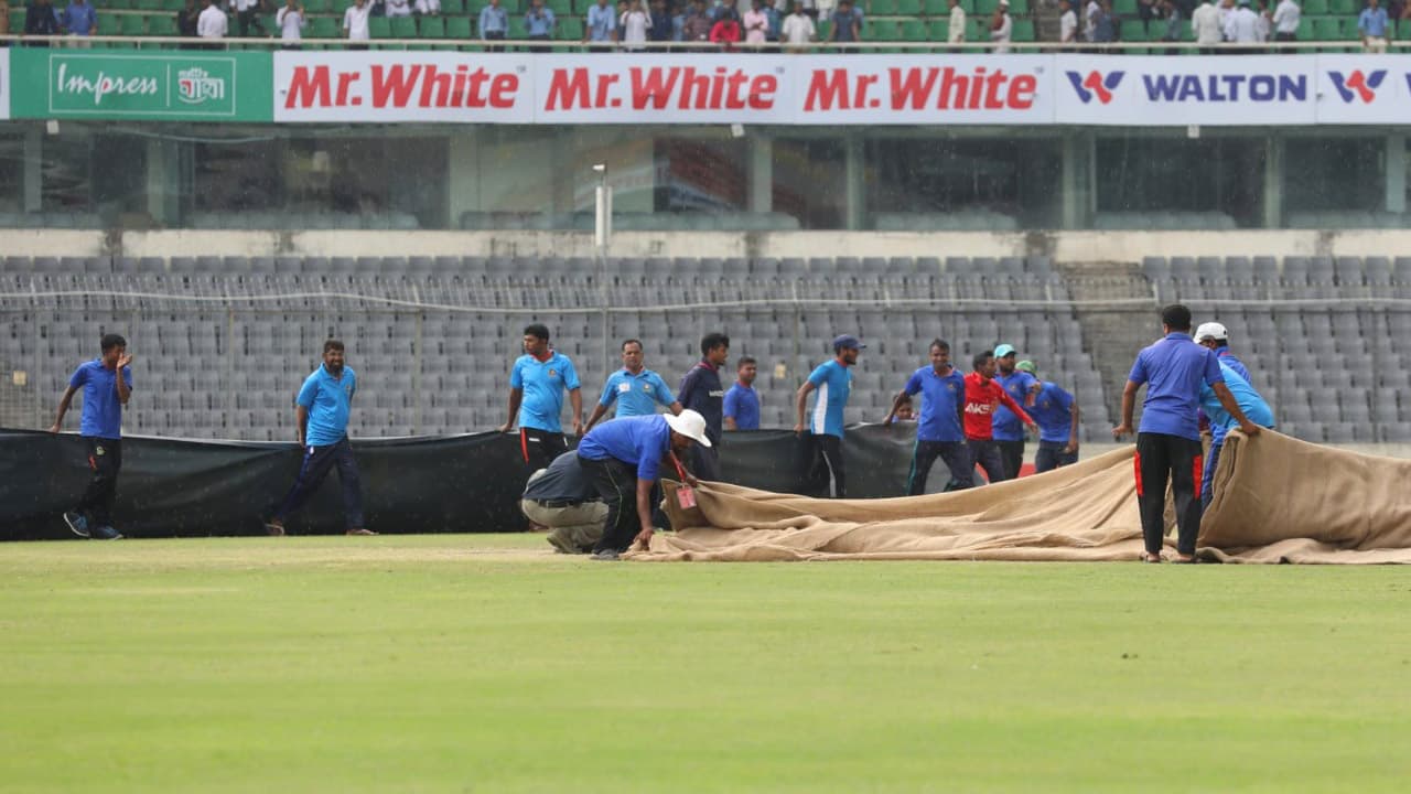 বৃষ্টির খেলা শেষ, সাকিবদের খেলা শুরু