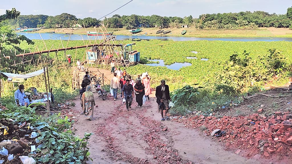 বিকল্প ব্যবস্থা ছাড়া সেতু নির্মাণ শুরু, দুর্ভোগ