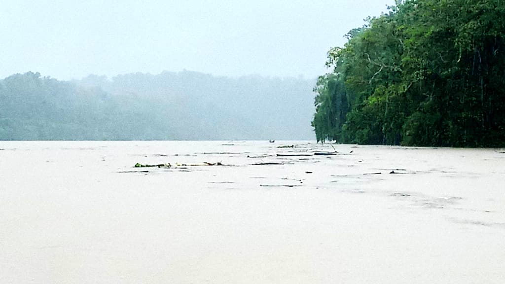 বৃষ্টি ও পাহাড়ি ঢলে কাপ্তাই হ্রদে পানি বাড়ায় পানিবিদ্যুৎ কেন্দ্রে উৎপাদন বৃদ্ধি