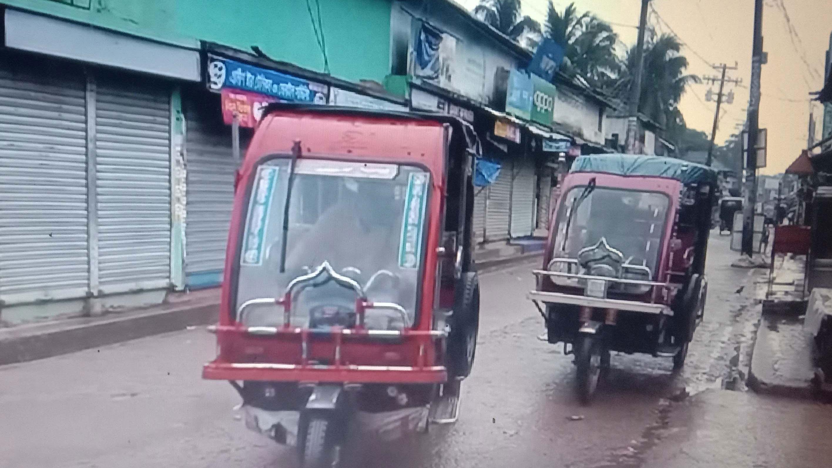 টানা বৃষ্টিতে বিপাকে নিম্ন আয়ের মানুষ