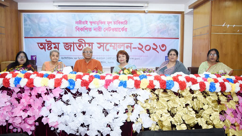 অর্থনৈতিক স্বাধীনতা ছাড়া নারীর চলার পথ সহজ হবে না