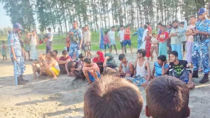 টেকনাফে ট্রলারডুবি: ১০ দিন পাহাড়ে রাখার পর তাঁদের তোলা হয়েছিল ট্রলারে