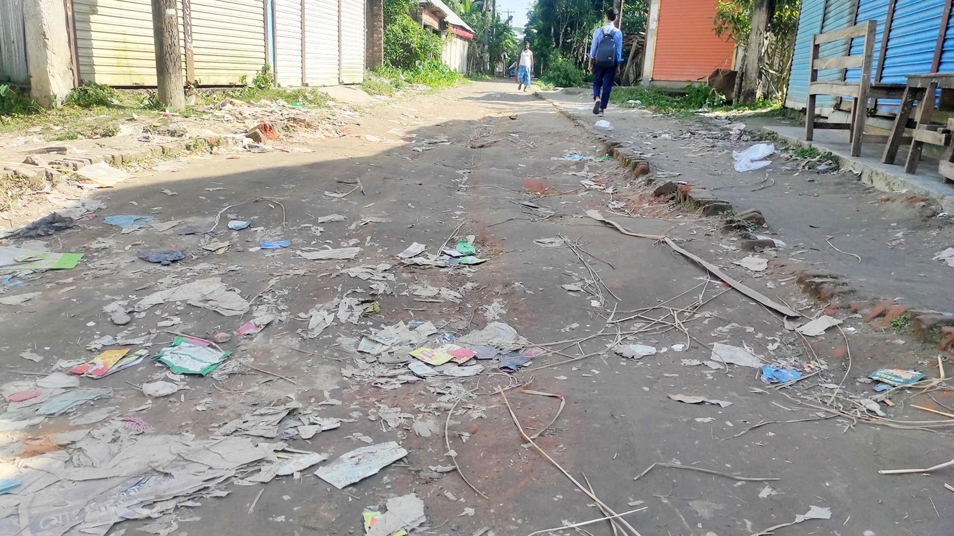 ১ কিমি সড়কের সংস্কারকাজ শেষ হয়নি তিন বছরেও