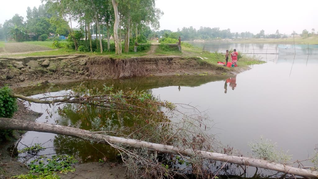 ১১ কিমির ৯ স্থানে ভাঙন