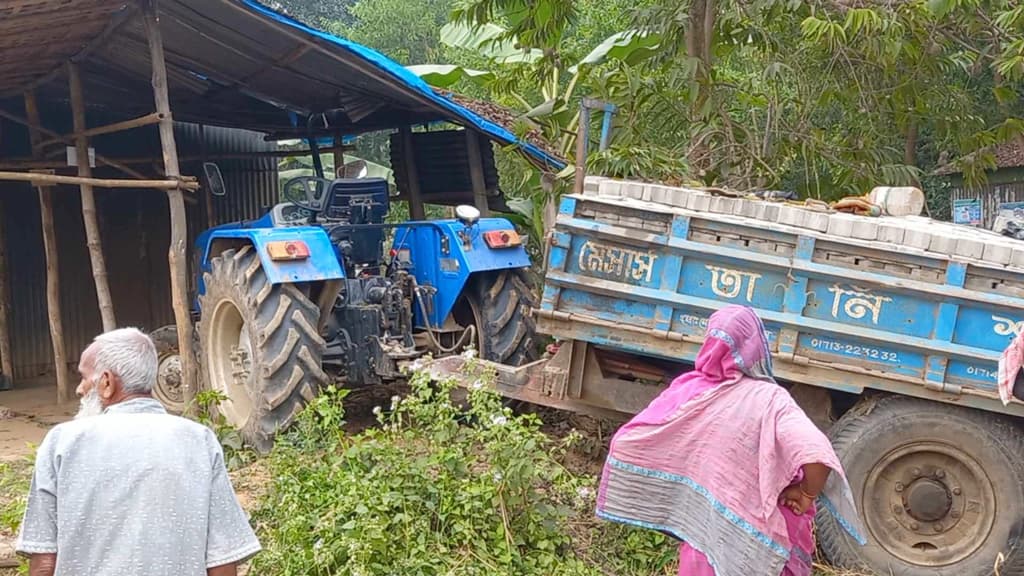 সখীপুরে ট্রাক্টরের চাকার নিচে পড়ে চালক নিহত