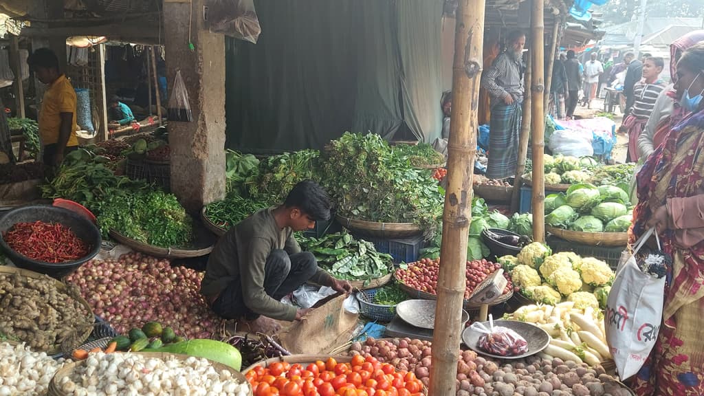 ডোমারে কমেছে সবজির দাম