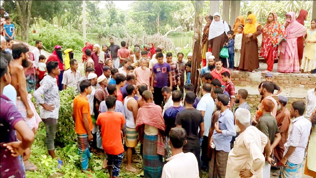 যুবককে শ্বাসরোধে হত্যার পর পুকুরে ফেলে দেওয়ার অভিযোগ