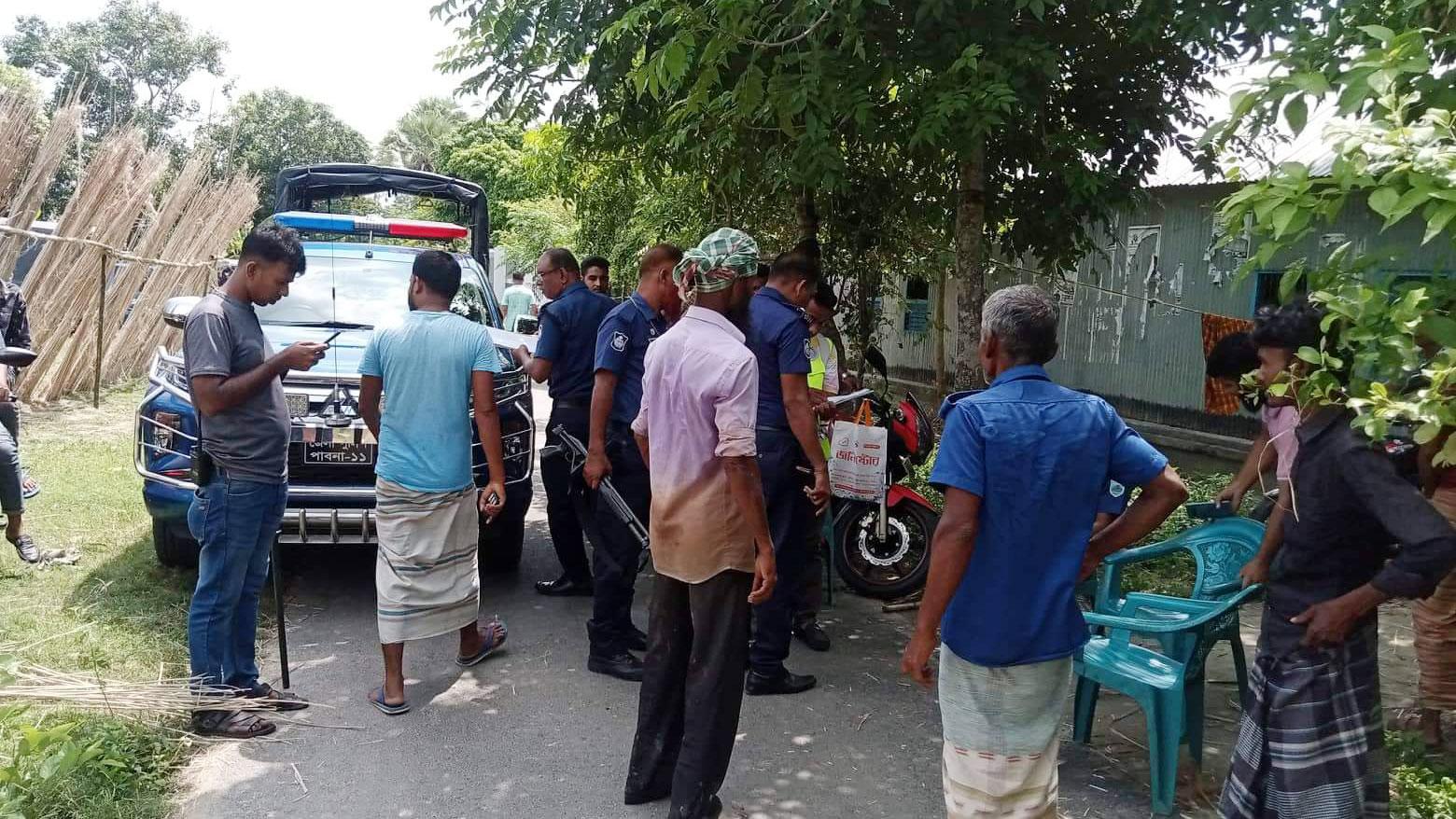 সুজানগরে দু’পক্ষের সংঘর্ষে সাবেক পুলিশ সদস্য নিহত 